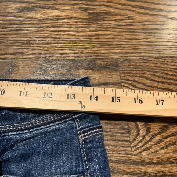 HYDRAULIC Bailey Women's Size 5-6 Medium Blue Denim Low-Rise Midi Shorts - Picture 6 of 9